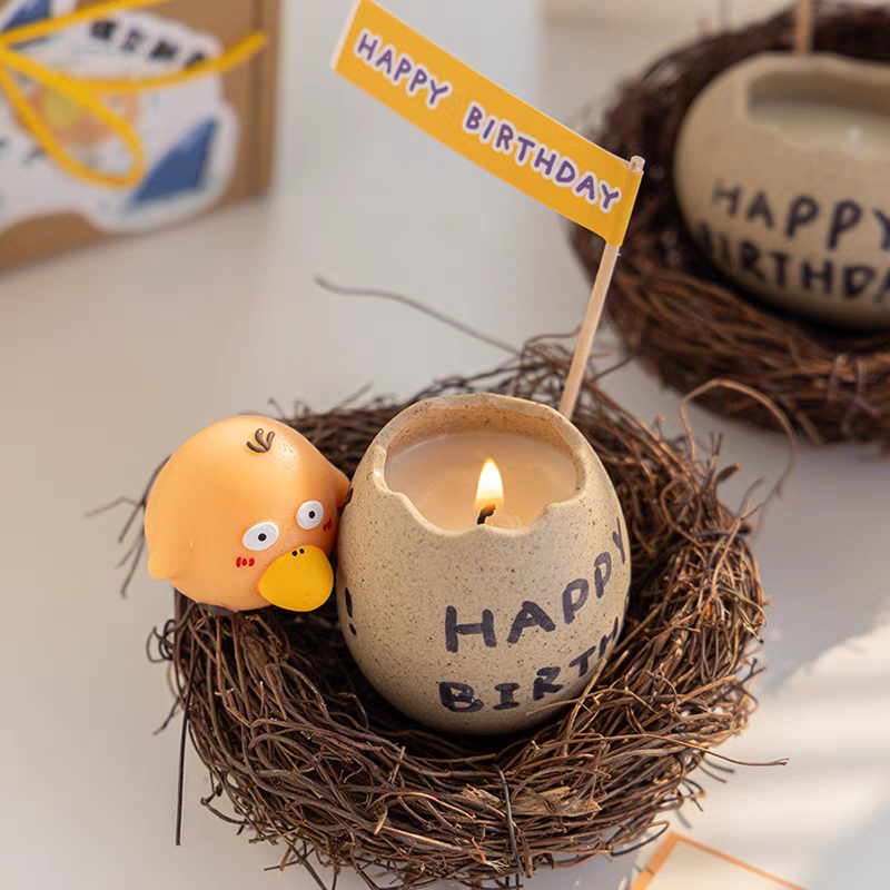 Broken Egg Day - Bird's Nest Candle